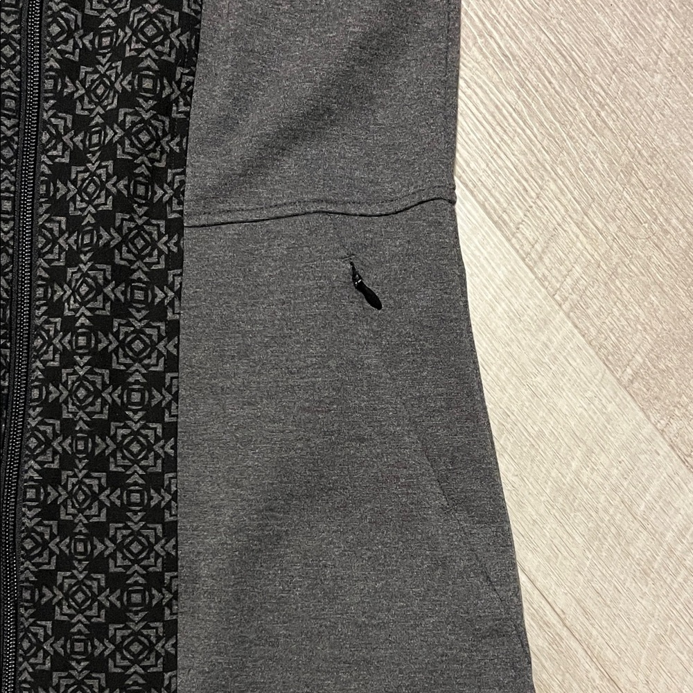 Title Nine Gray Sleeveless Mini Dress - Picture 5 of 9